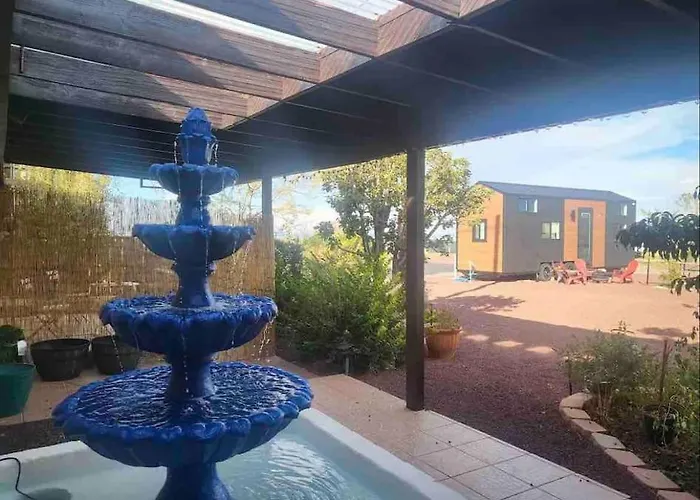 Tiny Near Grand Canyon Sleeps 5, Epic Views!